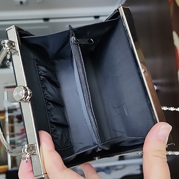 Sasha Vintage Metal Clutch Bag/ Forever21 Quilted Faux Leather Box Clutch - Picture 5 of 16